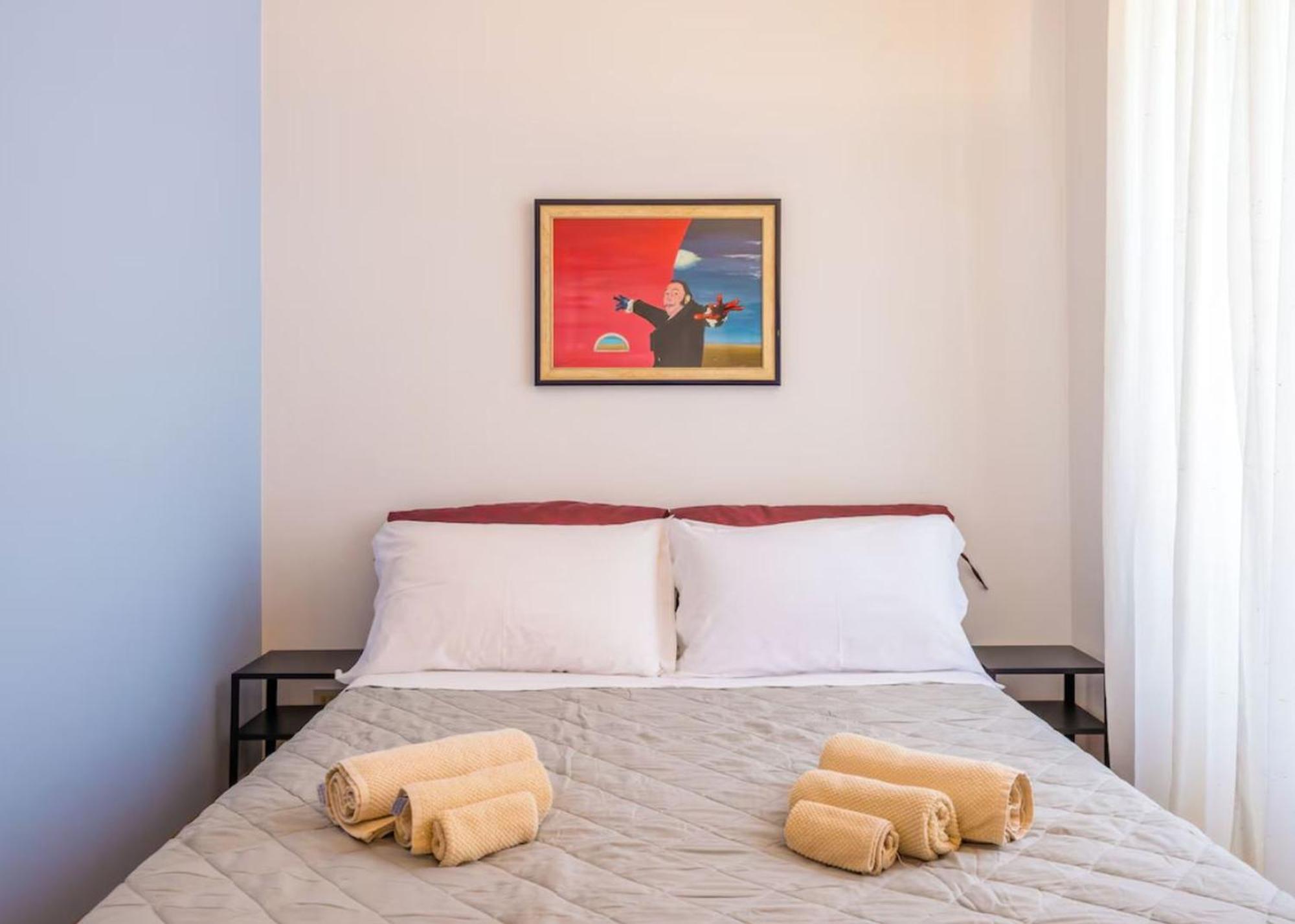 Central With 3 Bedrooms In Bed & Breakfast *