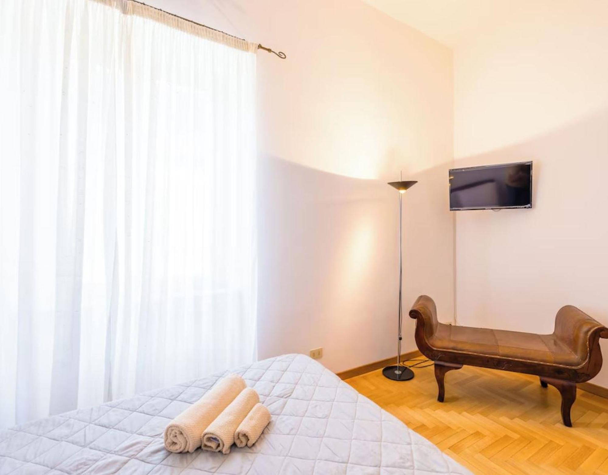 Central With 3 Bedrooms In Bed & Breakfast Roma